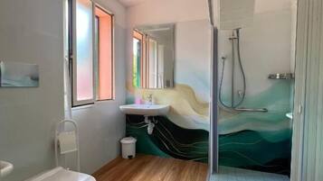 Premium-Apartment, Gartenblick | Badezimmer