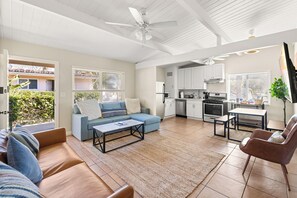 Apartment, 1 Bedroom, Kitchen | Private kitchen