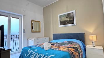 2 bedrooms, iron/ironing board, travel crib, free WiFi