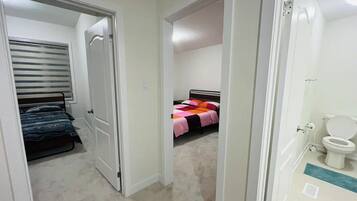 4 bedrooms, iron/ironing board, free WiFi, bed sheets