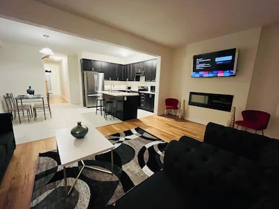 Spacious & Modern 4 BR House