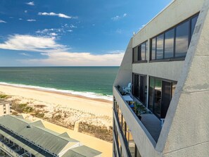 Beach nearby - Direct Oceanfront Penthouse (Ocean City)