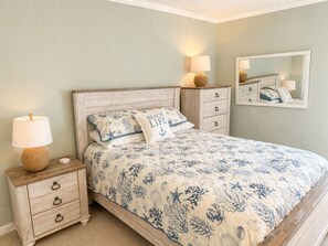 2 chambres, fer et planche à repasser, Wi-Fi gratuit, draps fournis