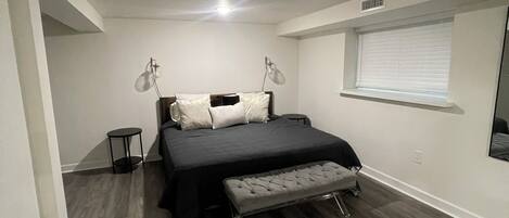 1 quarto, Wi-Fi de cortesia, roupa de cama