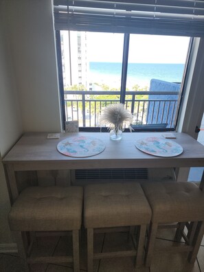 Interior - Welcome Snowbirds!! Monthly rental Now Available!! Beautiful Ocean Views! (Myrtle Beach)