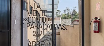 S02 Suite 2 min del TEC Wifi Terraza