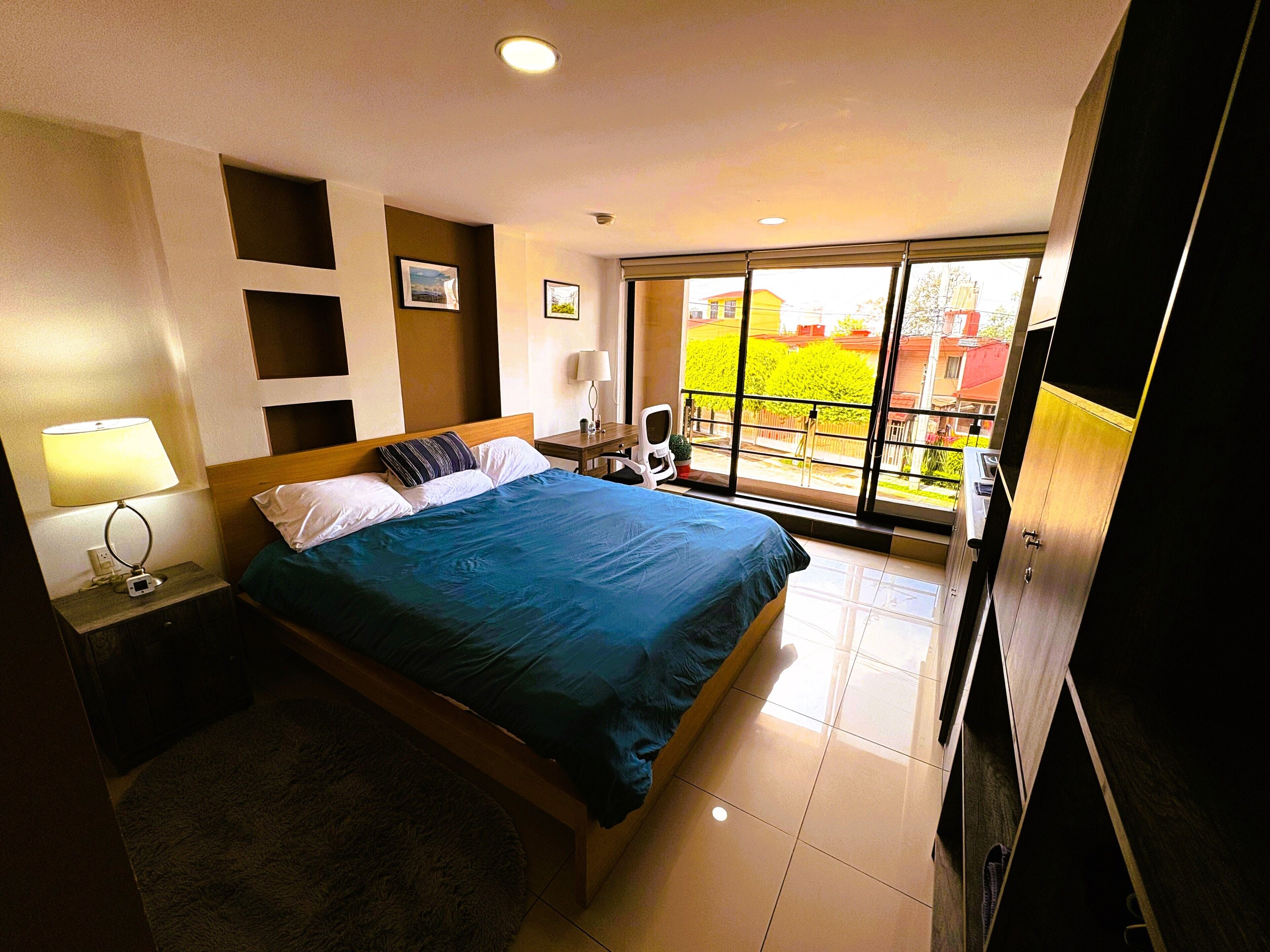 Deluxe Studio Suite | 1 bedroom, in-room safe, individually furnished, desk