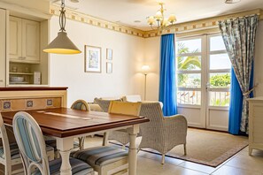 เบสิกอพาร์ทเมนท์ | ภายใน