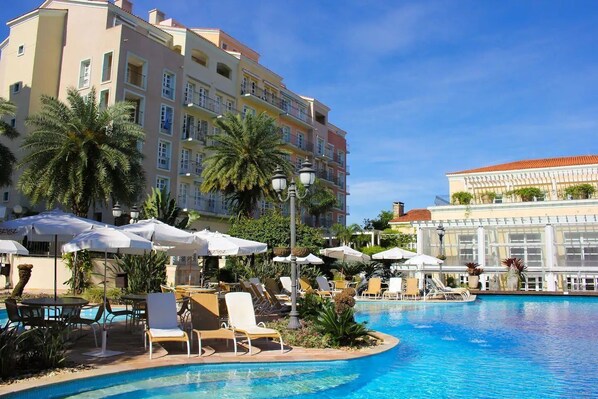 Signature-Apartment | Pool | Innenpool, Außenpool