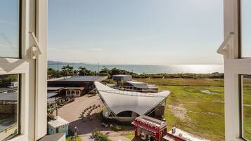 Basic Apartment | Interior