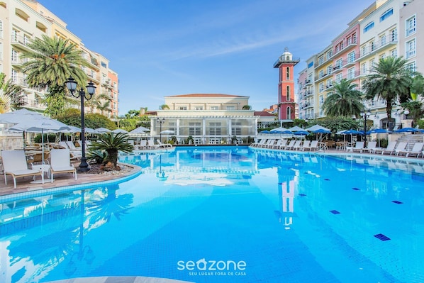 Appartement | Piscine | Piscine couverte, piscine extérieure