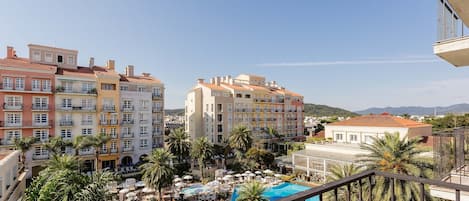 Apartamento básico | Piscina | Piscina interna, piscina externa