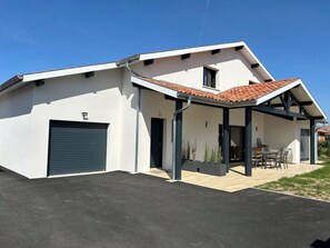 Exterior - Maison Familiale Proche Océan et Golfs à Tosse (Tosse)