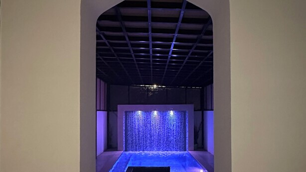 Innenpool, Außenpool