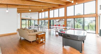 3 + bed 2 bath Villa on Lake Muskoka