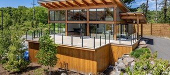 3 + bed 3 bath Villa on Lake Muskoka
