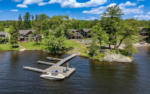 3 + bed 2 bath Villa on Lake Muskoka