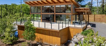 2 bed 1.5 bath Villa on Lake Muskoka