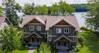 2 bed 1.5 bath cottage on Lake Muskoka