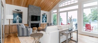 4 bed 4 bath Villa on Lake Muskoka