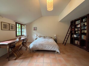 3 chambres, Wi-Fi gratuit, draps fournis