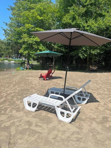 Lakefront cabin in private campground