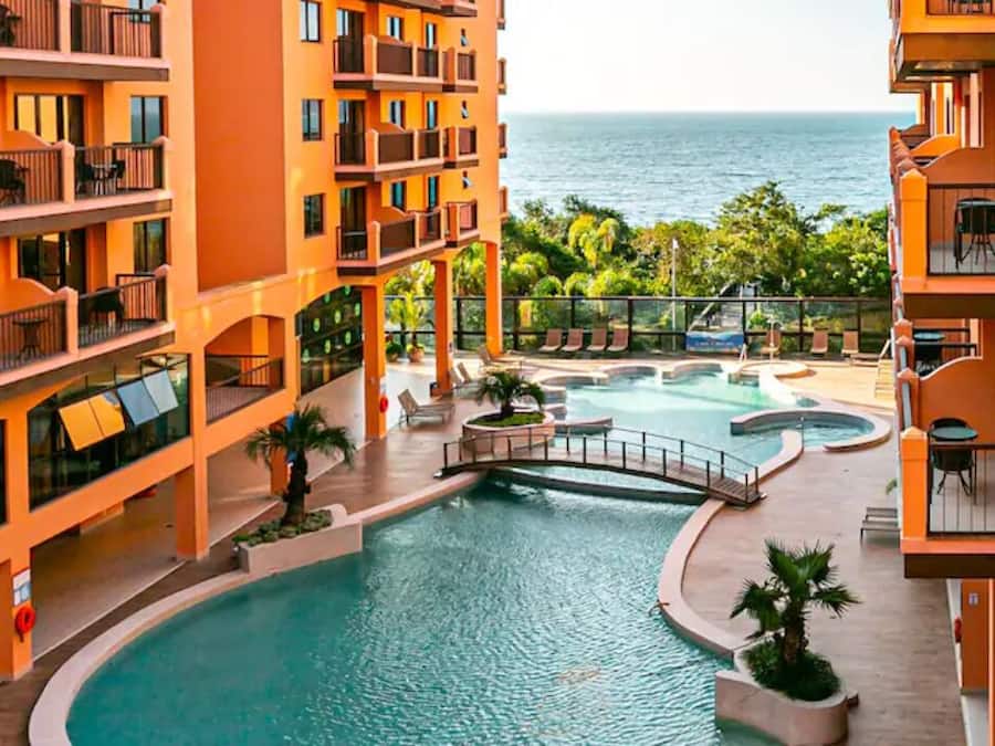 Eenvoudig appartement | Zwembad | Een buitenzwembad