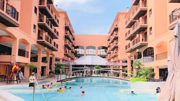 Basic Apartment | Pool | Outdoor pool