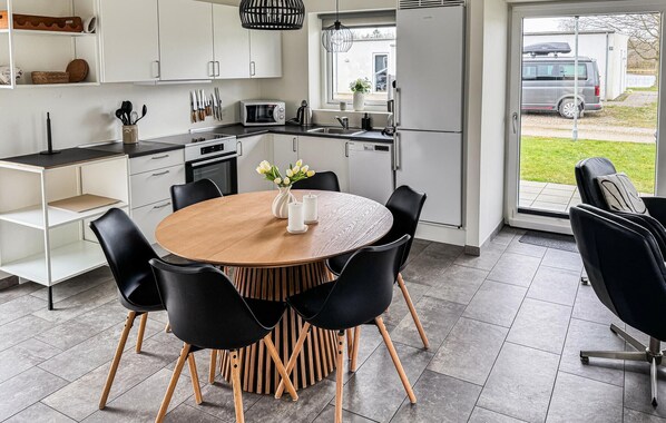 Kühlschrank, Ofen, Herdplatte, Geschirrspüler