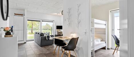 3 bedrooms, free WiFi