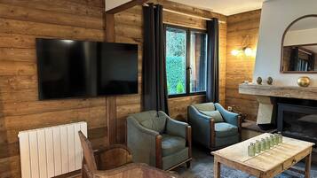 智能电视、壁炉