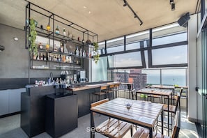 Basic Studio | Dining