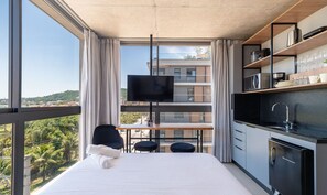 1 habitación, tabla de planchar con plancha, wifi gratis y ropa de cama 