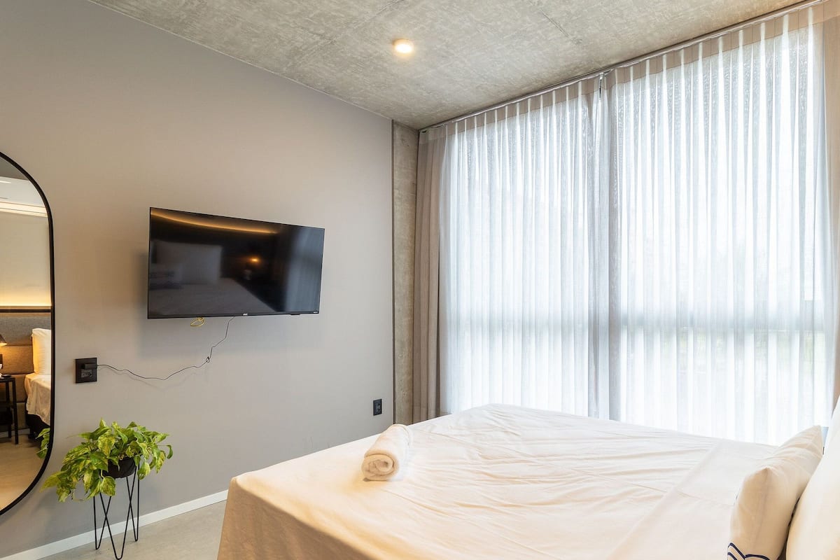 1 bedroom, iron/ironing board, free WiFi, bed sheets