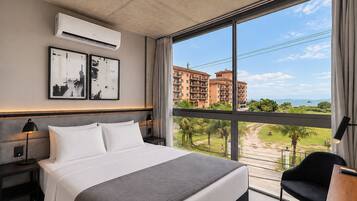 Apartment | Iron/ironing board, WiFi (free), bed sheets