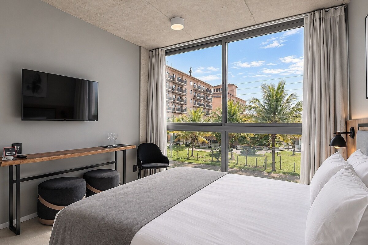 Apartment | Iron/ironing board, WiFi (free), bed sheets