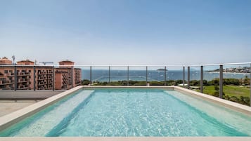 Apartment | Pool