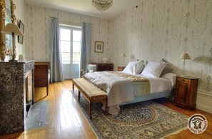 4 quartos, berço de viagem, Wi-Fi de cortesia
