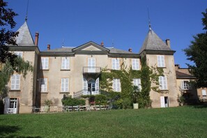 Exterior - Château de Montclair (POMMIERS)
