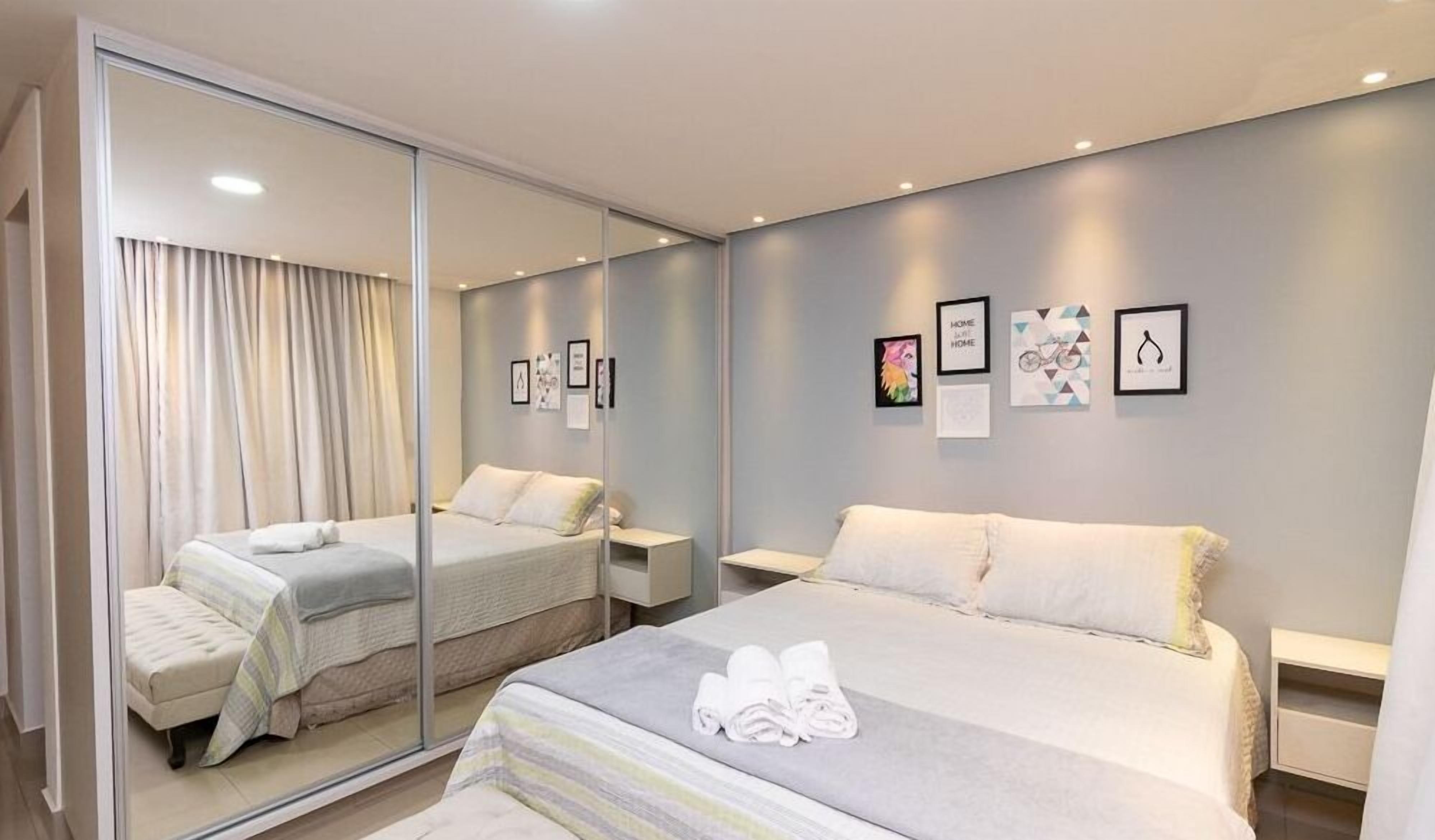 Basic Studio | Laptop workspace, iron/ironing board, free WiFi, bed sheets