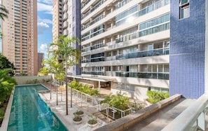 Outdoor pool - Charmosos Flats no Setor Bueno TXP (Goiânia)