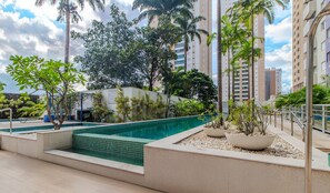 Huoneisto | Uima-allas | Ulkouima-allas