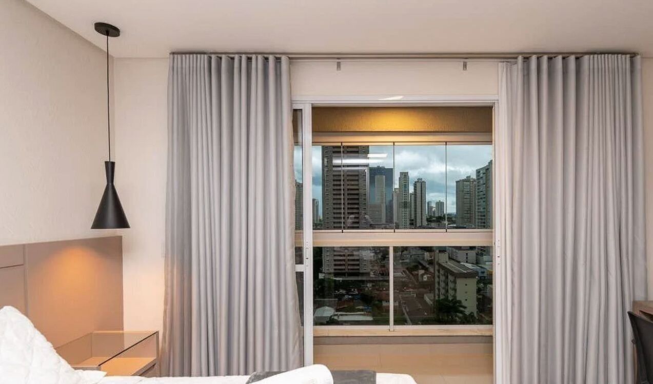 Basic Studio | Laptop workspace, iron/ironing board, free WiFi, bed sheets