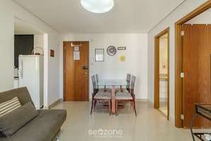 Basic Apartment | Living area | TV