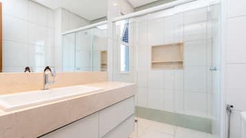 Apartment | Bathroom | Shower, towels, soap, toilet paper