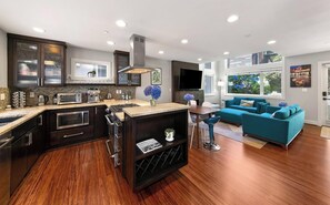 Fridge, microwave, oven, stovetop - Stylish Queen Anne townhouse with rooftop deck, secure parking, walk score 94!  (Seattle)