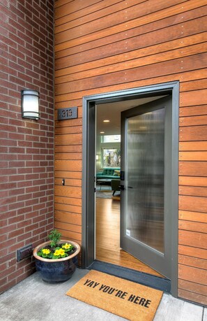 Exterior detail - Stylish Queen Anne townhouse with rooftop deck, secure parking, walk score 94! (Seattle)