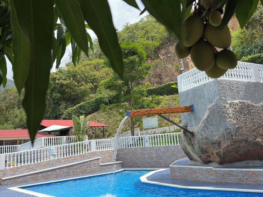2 piscinas al aire libre