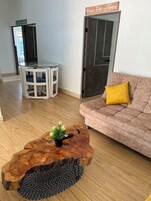 Family Apartment | Free WiFi, bed sheets