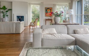 Fireplace - 5 bedroom cozy home in Bergen (Bergen)